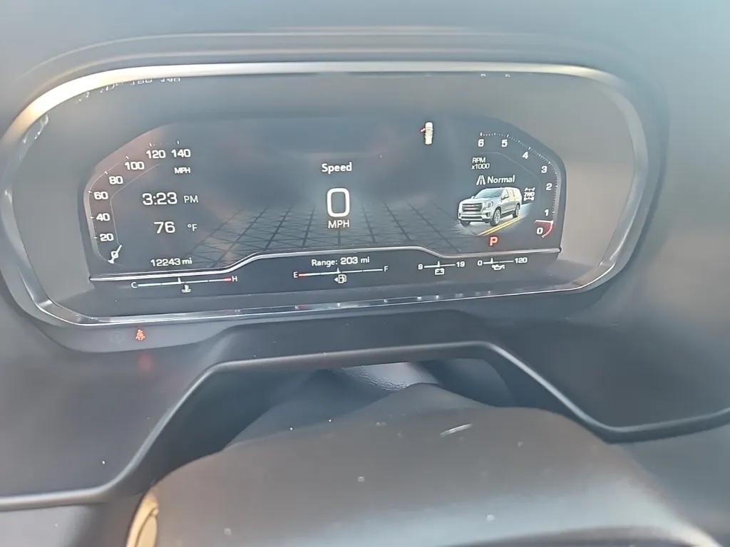 used 2024 GMC Yukon car, priced at $63,900