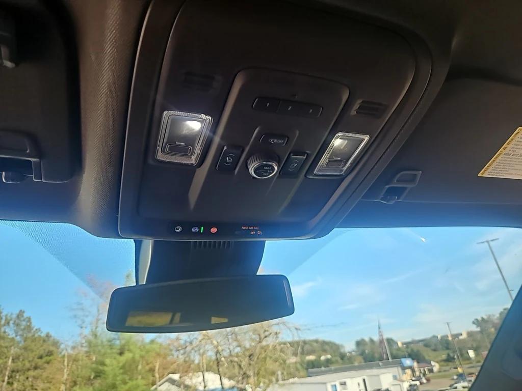 used 2024 GMC Yukon car, priced at $63,900