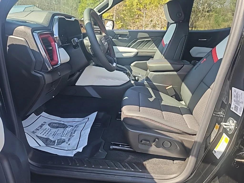 new 2025 GMC Canyon car, priced at $55,775