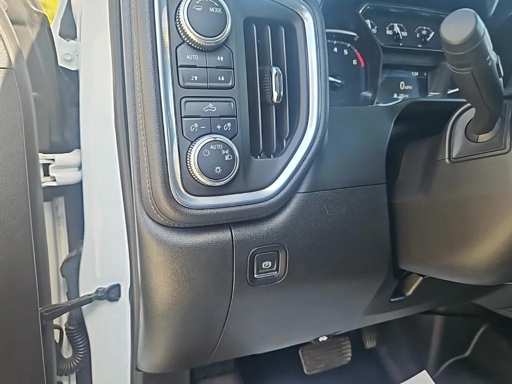used 2020 GMC Sierra 1500 car, priced at $31,800