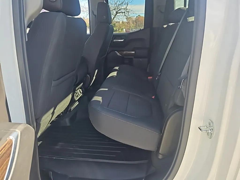 used 2020 GMC Sierra 1500 car, priced at $31,800