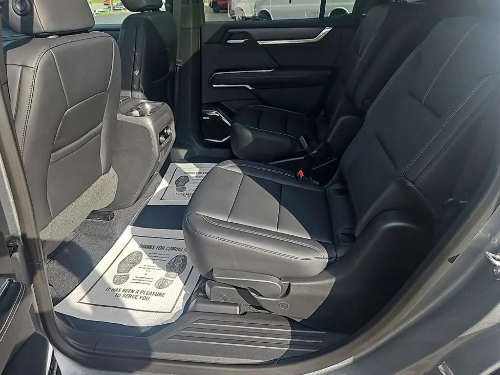 new 2025 GMC Acadia car, priced at $47,220