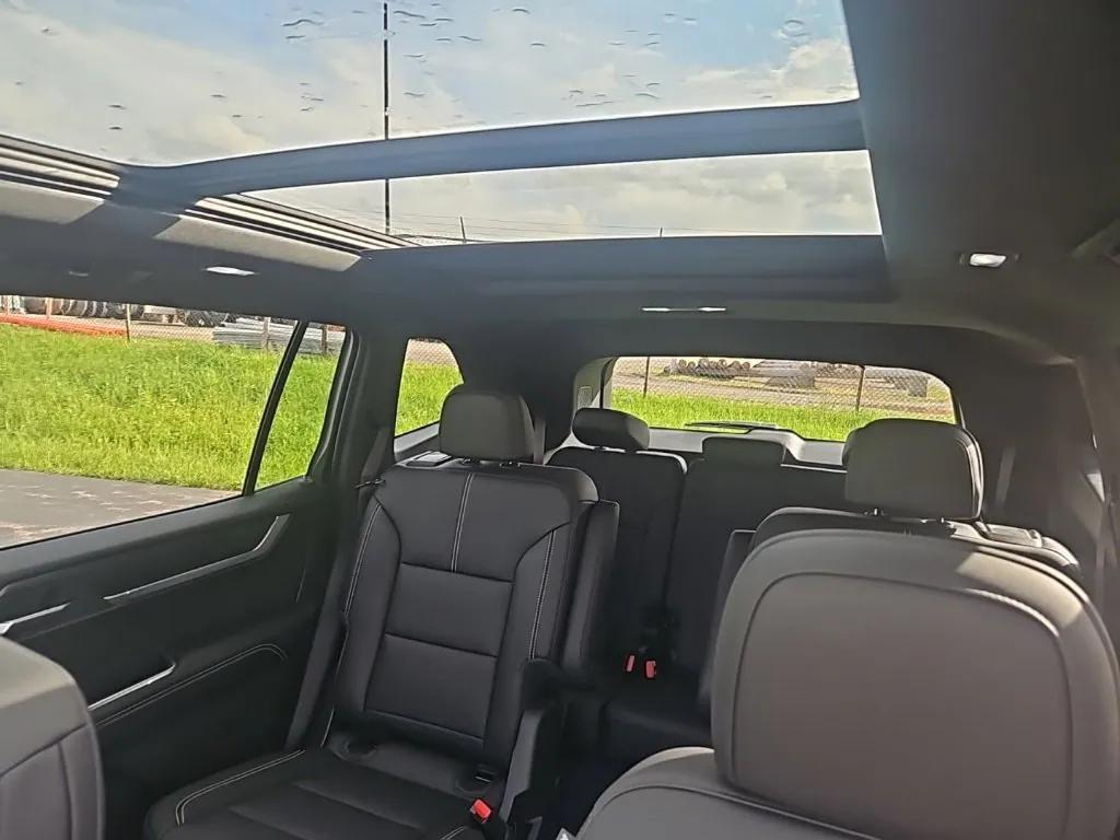 new 2025 GMC Acadia car, priced at $47,220