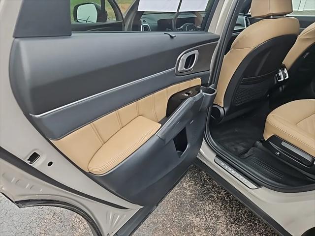 used 2025 Kia Sorento car, priced at $44,900