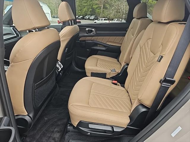 used 2025 Kia Sorento car, priced at $44,900