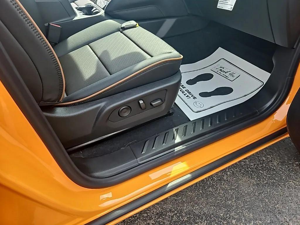 new 2025 GMC Canyon car, priced at $46,930