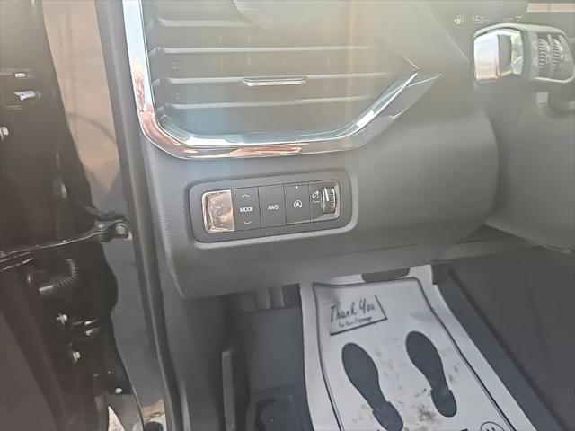 new 2025 GMC Acadia car, priced at $47,915