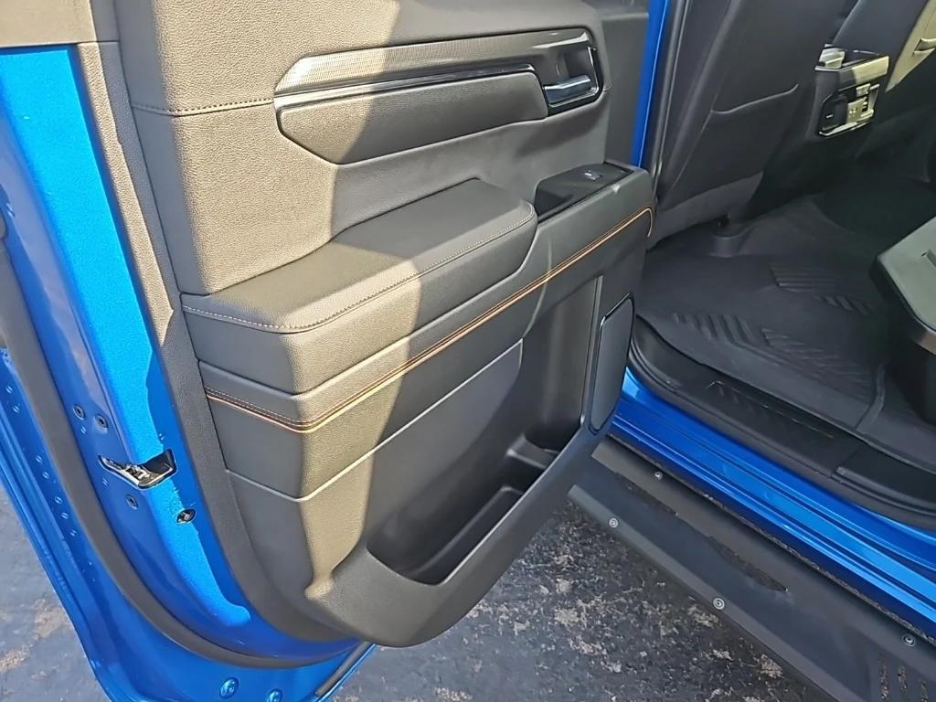 used 2023 GMC Sierra 1500 car, priced at $53,900