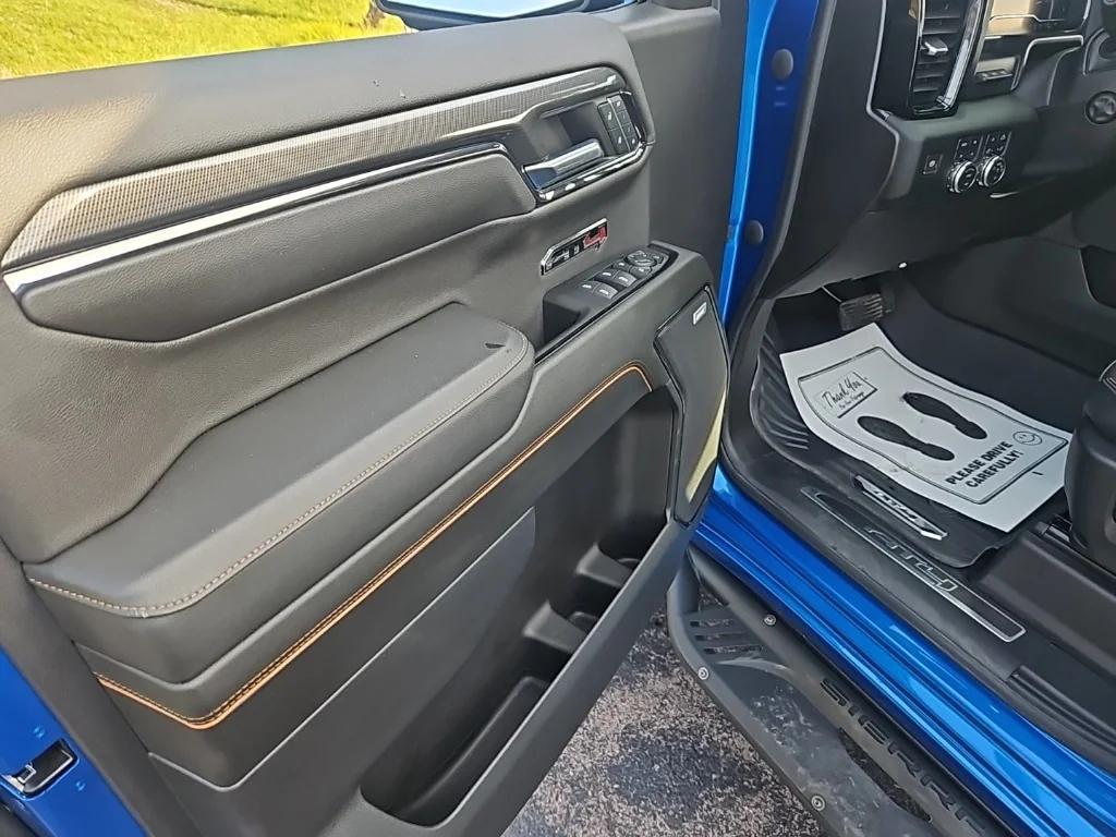 used 2023 GMC Sierra 1500 car, priced at $53,900