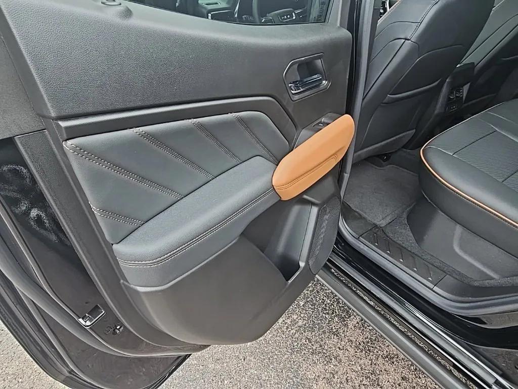 new 2025 GMC Canyon car, priced at $49,755