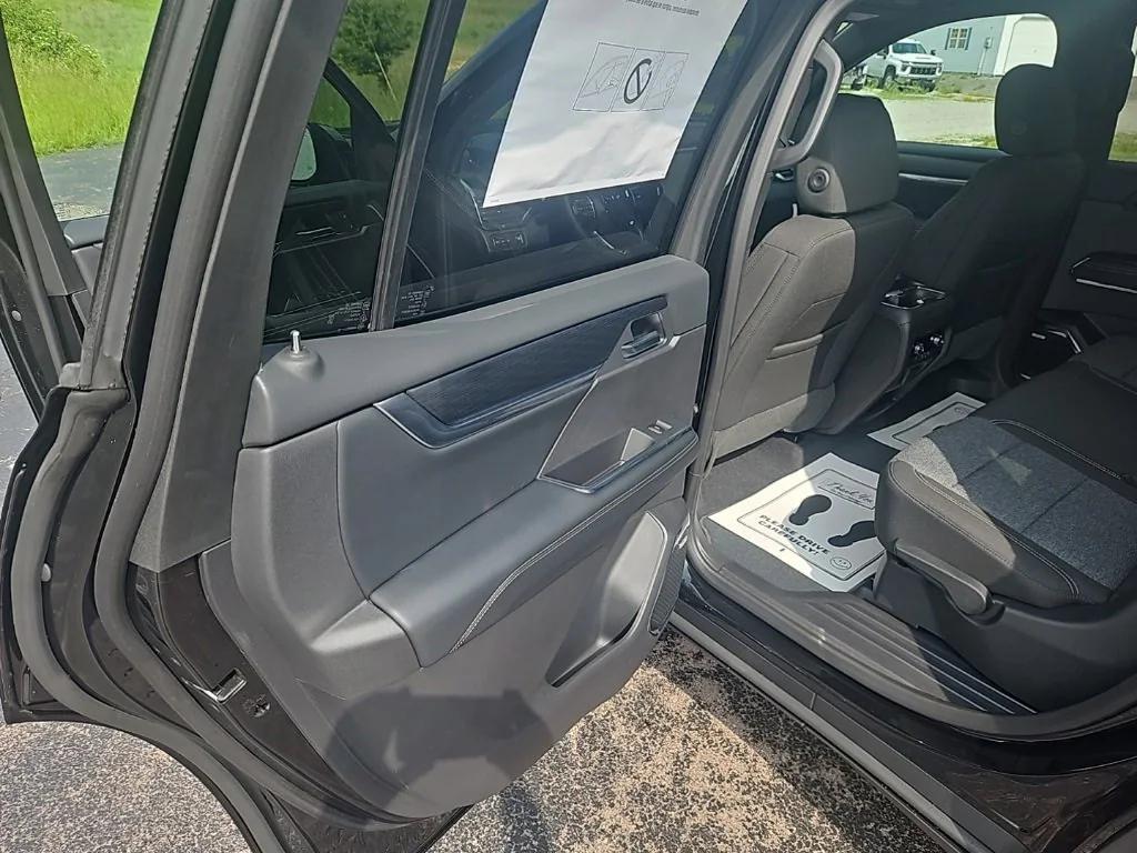 new 2025 GMC Acadia car, priced at $39,490