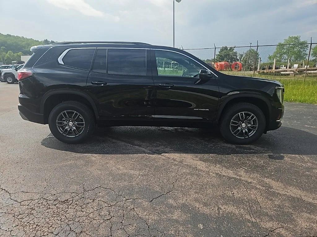 new 2025 GMC Acadia car, priced at $39,490