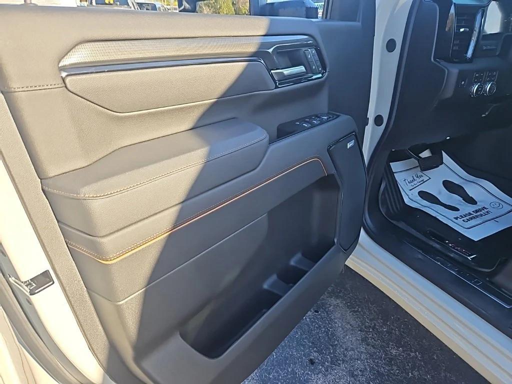 new 2026 GMC Sierra 3500 car, priced at $86,130