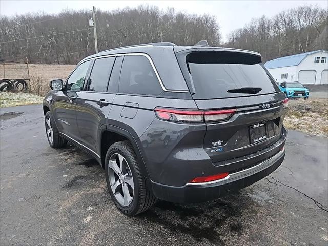 used 2022 Jeep Grand Cherokee car, priced at $38,900