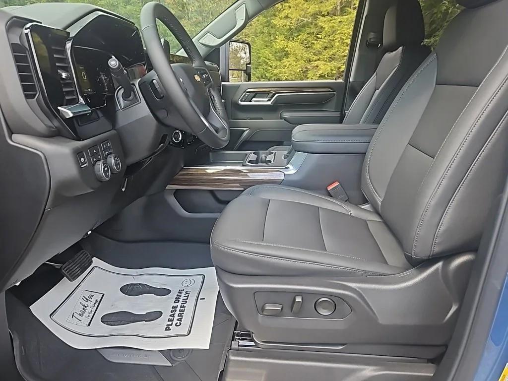 new 2026 Chevrolet Silverado 3500 car, priced at $78,060