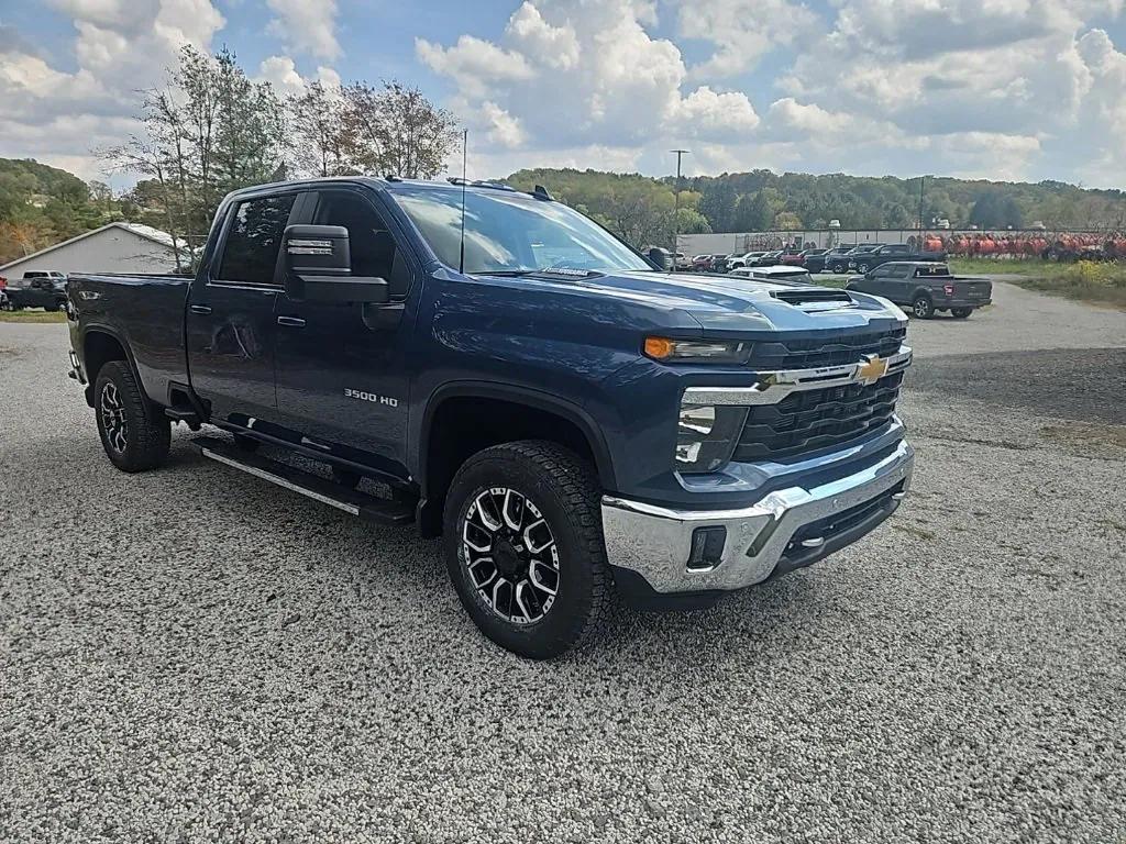 new 2026 Chevrolet Silverado 3500 car, priced at $78,060