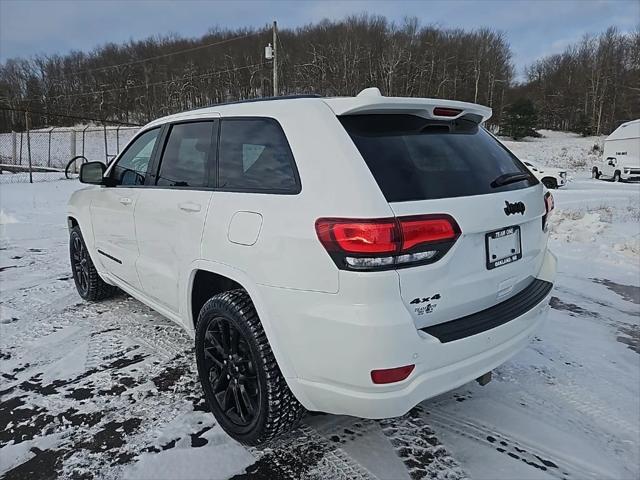 used 2022 Jeep Grand Cherokee car, priced at $29,900