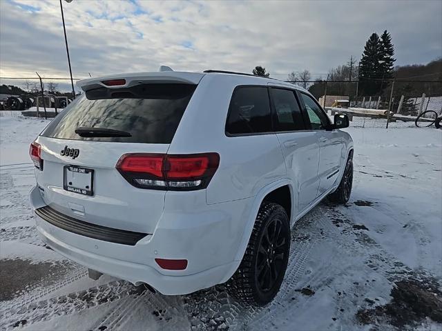 used 2022 Jeep Grand Cherokee car, priced at $29,900