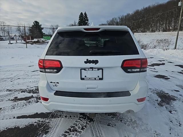 used 2022 Jeep Grand Cherokee car, priced at $29,900