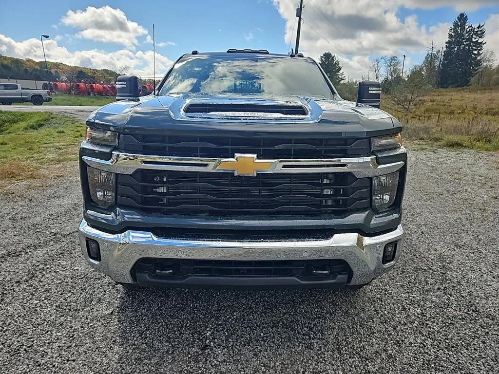 new 2026 Chevrolet Silverado 3500 car, priced at $77,725