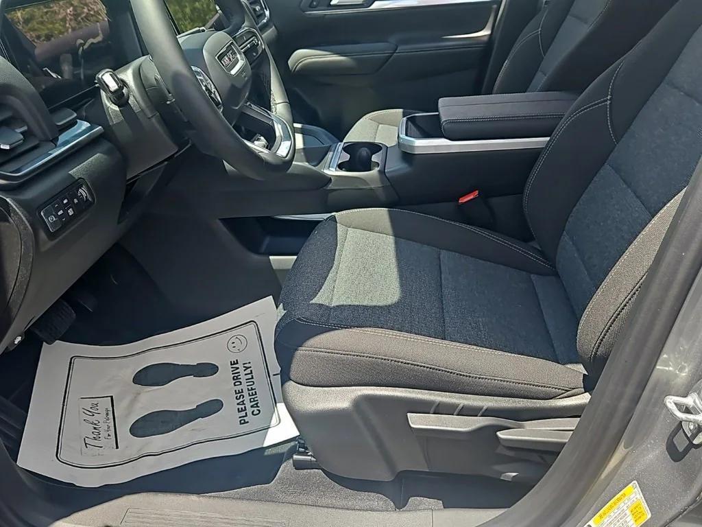 new 2026 GMC Terrain car, priced at $33,385