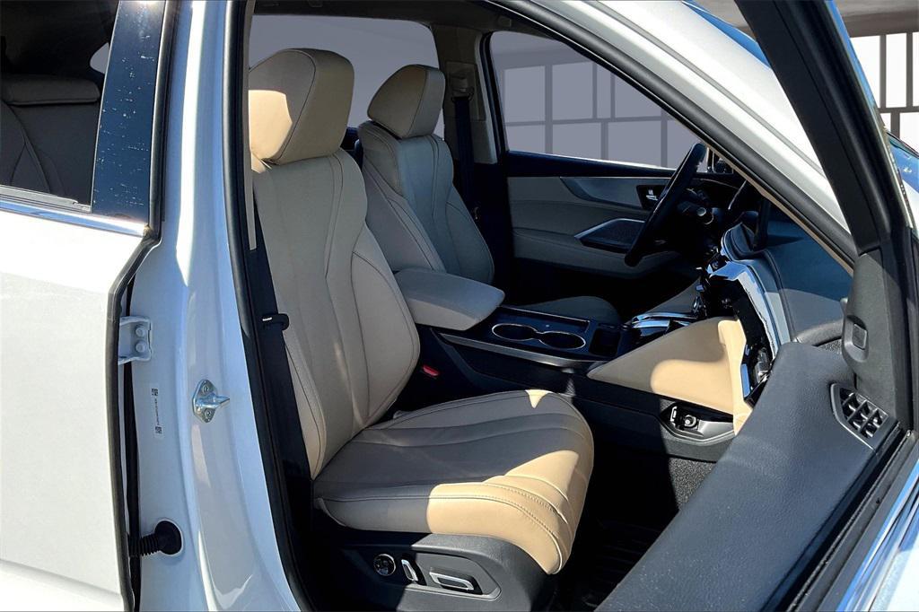 new 2026 Acura MDX car, priced at $61,350