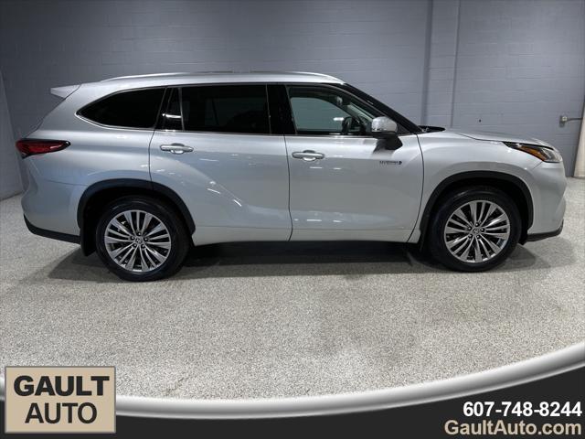 used 2021 Toyota Highlander Hybrid car, priced at $44,559