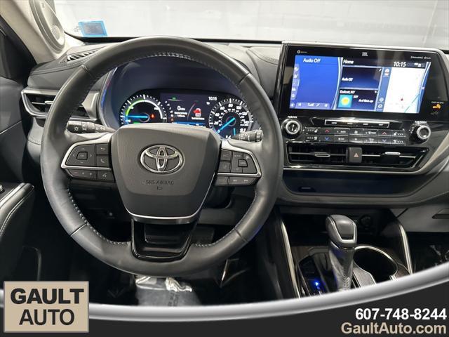 used 2021 Toyota Highlander Hybrid car, priced at $44,559