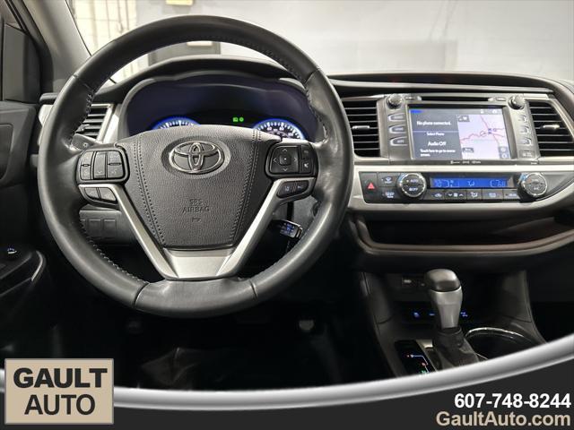 used 2019 Toyota Highlander car, priced at $25,990