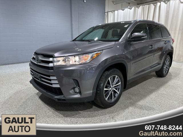 used 2019 Toyota Highlander car, priced at $25,990