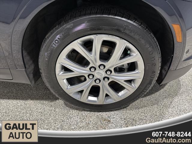 used 2021 Cadillac XT5 car, priced at $26,989