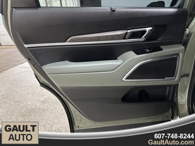 used 2023 Kia Telluride car, priced at $43,215