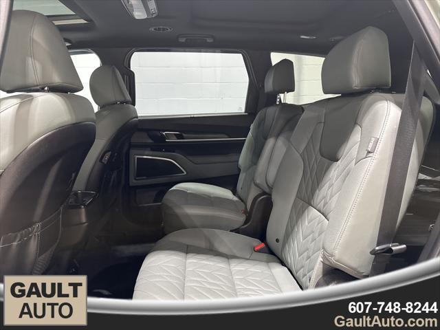 used 2023 Kia Telluride car, priced at $43,215
