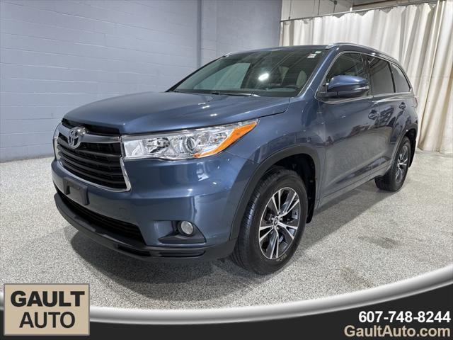 used 2016 Toyota Highlander car, priced at $19,999