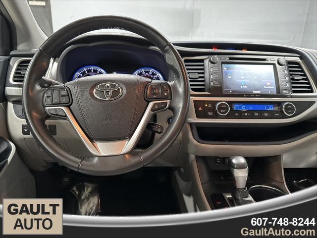 used 2019 Toyota Highlander car, priced at $28,490