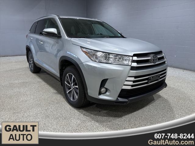 used 2019 Toyota Highlander car, priced at $28,490