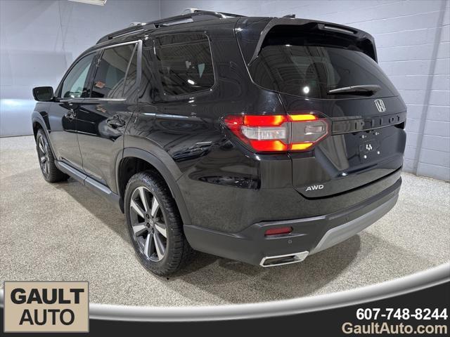 used 2023 Honda Pilot car, priced at $39,995