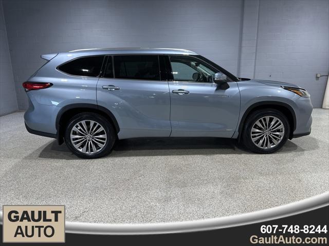 used 2021 Toyota Highlander Hybrid car, priced at $43,990