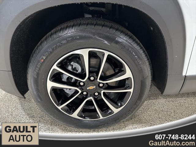 new 2025 Chevrolet TrailBlazer car, priced at $27,475