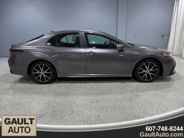 used 2021 Toyota Camry car, priced at $26,900