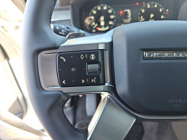 new 2025 Land Rover Discovery car, priced at $72,288
