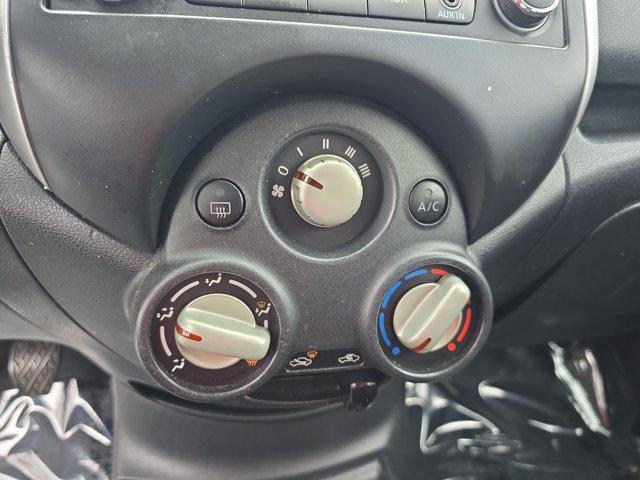 used 2014 Nissan Versa Note car, priced at $3,088