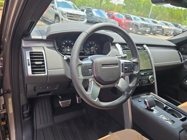 new 2025 Land Rover Discovery car, priced at $83,318
