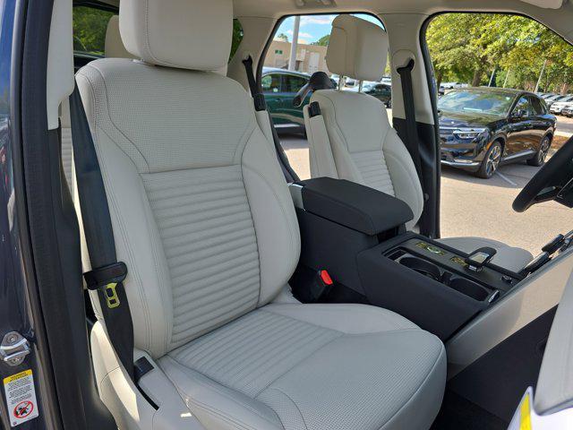 new 2025 Land Rover Discovery car, priced at $74,353