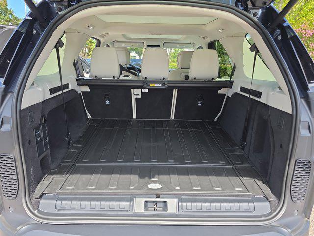 new 2025 Land Rover Discovery car, priced at $74,353