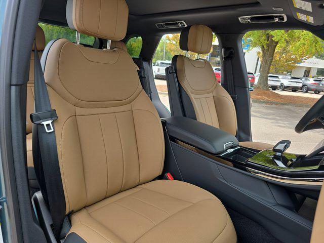 new 2025 Land Rover Range Rover Sport car, priced at $104,225