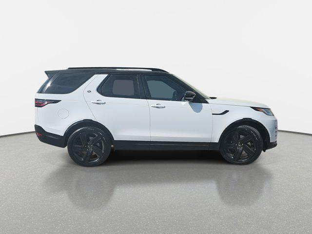 new 2025 Land Rover Discovery car, priced at $86,538