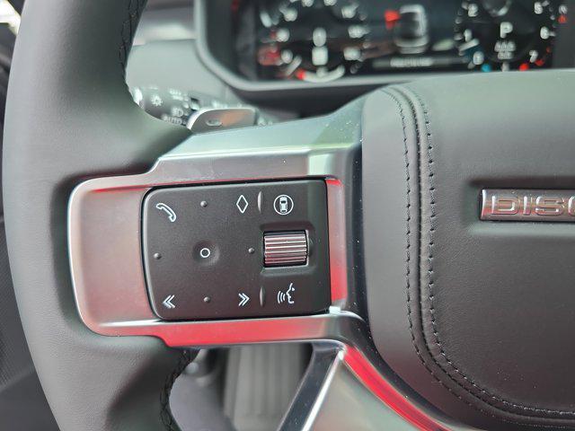 new 2025 Land Rover Discovery car, priced at $87,038