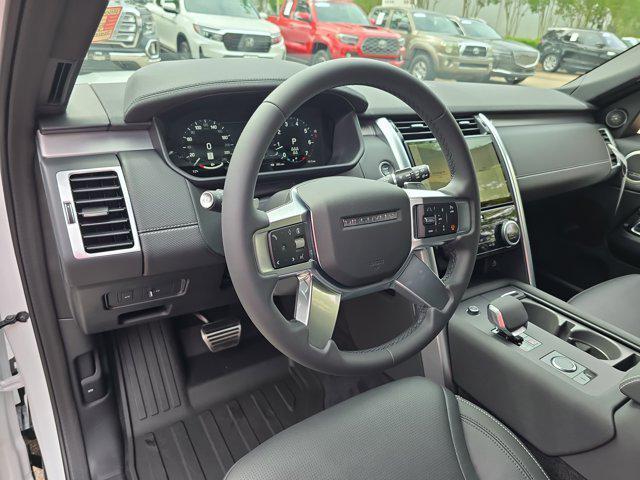 new 2025 Land Rover Discovery car, priced at $79,228