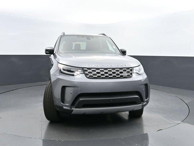 new 2025 Land Rover Discovery car, priced at $70,538